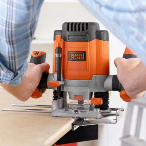 Black and Decker KW1200EKA-QS Felsőmaró tároló dobozban