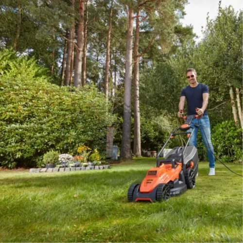 Black and Decker BEMW461ES-QS Elektromos fűnyíró innovatív elforgatható fogantyúval