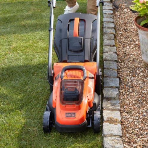 Black and Decker BCMW3336L2-QW Akkumulátoros fűnyíró 2 db akkumulátorral és 1 db töltővel