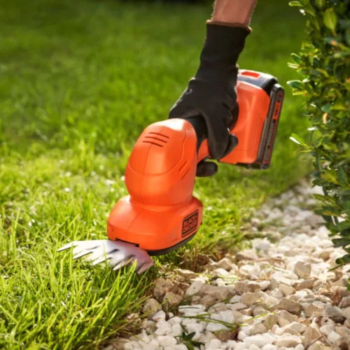 Black and Decker BCSS18B-XJ 2in1 Akkus sövényvágó és fűnyíró olló akku és töltő nélkül POWERCONNECT™