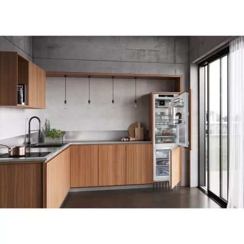 Liebherr ICBNci 5183 Beépíthetőalul fagyasztós hűtőszekrény, C,175L/71L,Nofrost,33 dB,Szél: 55.9 cm,Mag: 177.2 cm,