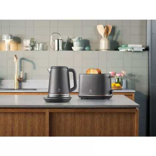 Electrolux E7K1-6BP Vízforraló