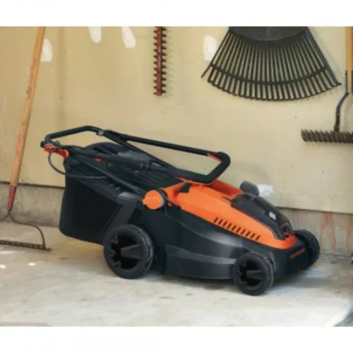 Black and Decker CLM3825L2-QW Akkumulátoros fűnyíró 2 db akkuval és 1 db töltővel
