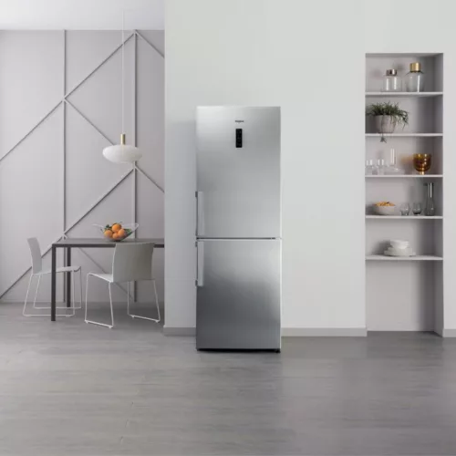 Whirlpool WB70E 973 X Alulfagyasztós hűtőszekrény E,309L/153L,Nofrost,40 dB,Szél: 70 cm,Mag: 195 cm,Mély: 75.5 cm