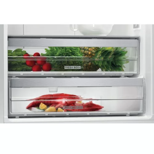 Whirlpool WB70E 973 X Alulfagyasztós hűtőszekrény E,309L/153L,Nofrost,40 dB,Szél: 70 cm,Mag: 195 cm,Mély: 75.5 cm