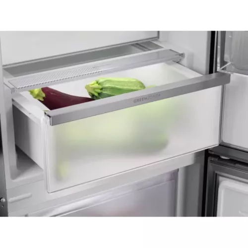 Electrolux LNT8MC36X Alulfagyasztós hűtőszekrény C Energiaosztály, Hűtő: 260L, Fagyasztó: 103L, Nofrost, Zajszint: 34 dB, Szél: 59.5 cm, Mag: 202 cm, Mély: 66.4 cm, Digitális kijelző nélkül