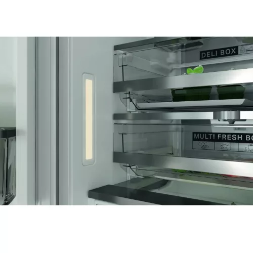 Whirlpool WHC20 T593 Beépíthető Alulfagyasztós hűtőszekrény, D,212L/68L,Nofrost,32 dB,Szél: 54 cm,Mag: 193.5 cm,Mély: 55 cm