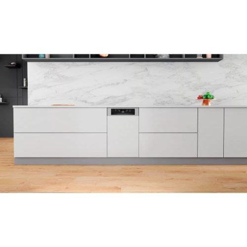 Whirlpool WSBC 3M27 X Beépíthető mosogatógép, 10 teríték,9 L,6 prog.,47 dB,E,Alsó kosár,45 cm,Digit.kijelző,Automatikus ajtó